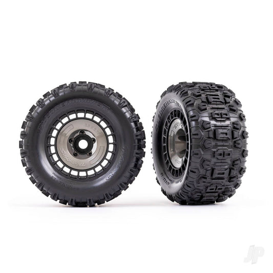 Tyres & Wheels Assembled , Sledgehammer Gray Wheel Covers (2)