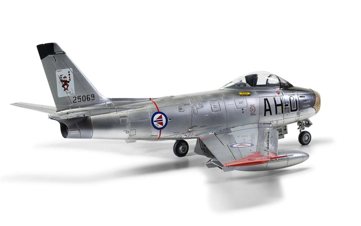 North American F-86F-40 Sabre 1:48