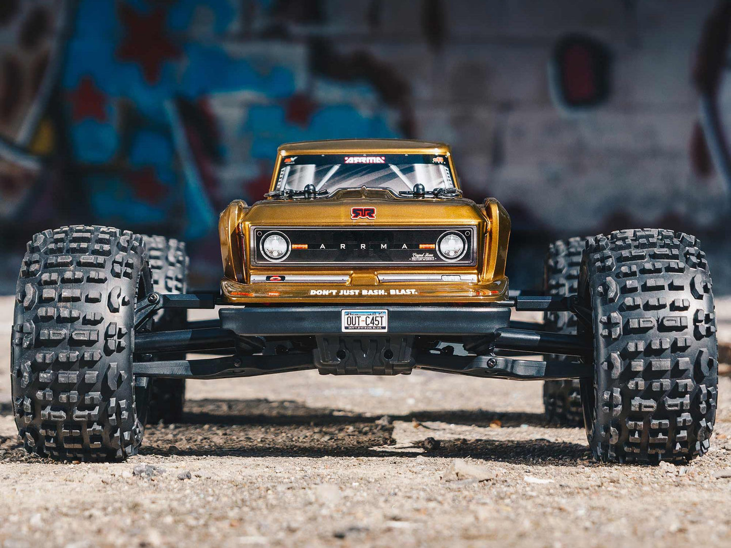 Outcast 1/10 4X4 4S V2 BLX Stunt Truck