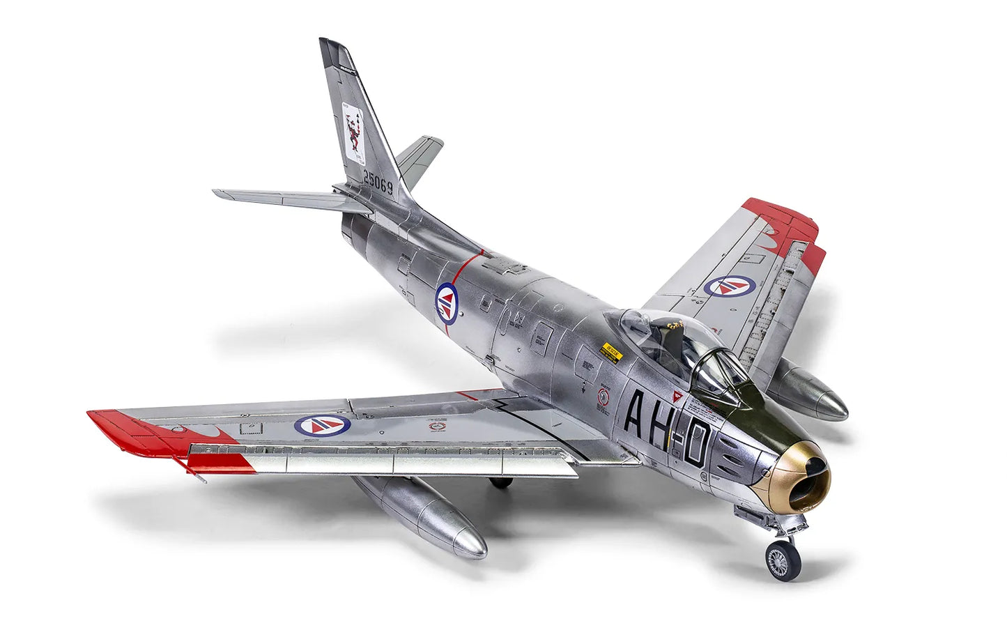 North American F-86F-40 Sabre 1:48