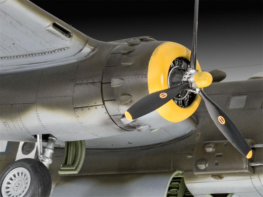 Revell B-25D Mitchell Bomber 1:48